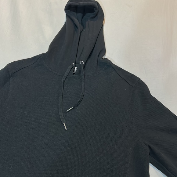 4 sweaters in bundle - Picture 5 of 10